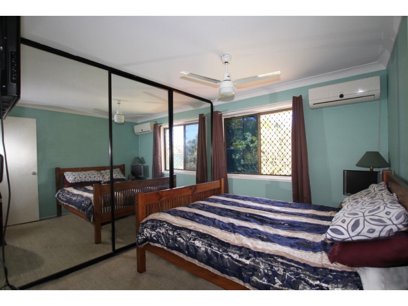 95 Waratah drive, Crestmead QLD 4132