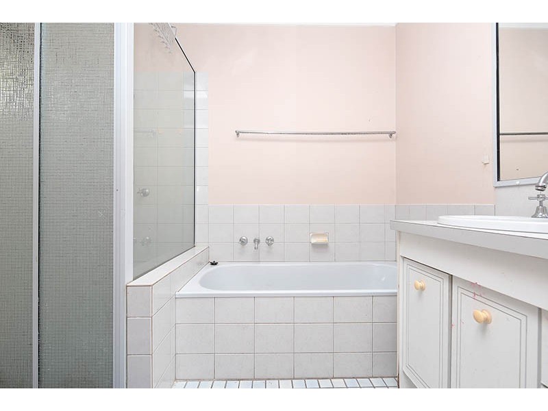 15 Spring st, Jimboomba QLD 4280