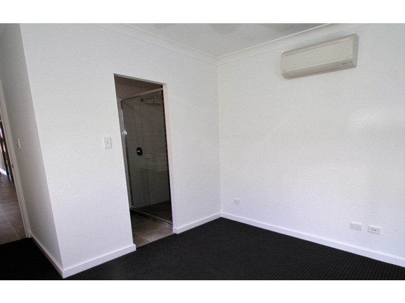 1/ 14 WAHEED ST, Marsden QLD 4132