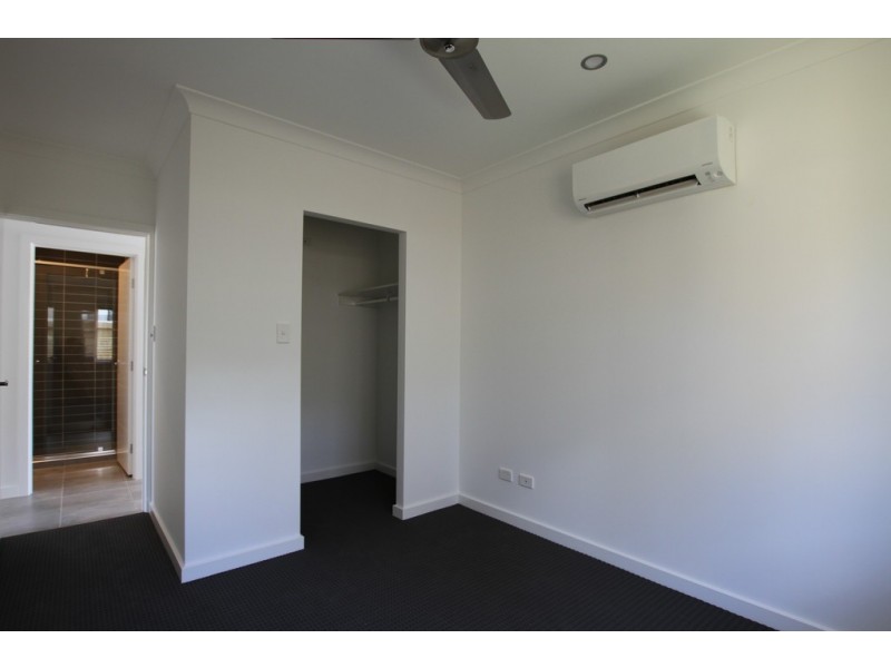 unit 2 /19 Chandon Court, Hillcrest QLD 4118