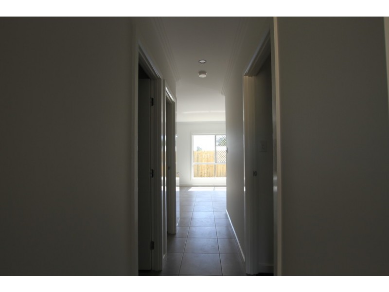 unit 2 /19 Chandon Court, Hillcrest QLD 4118