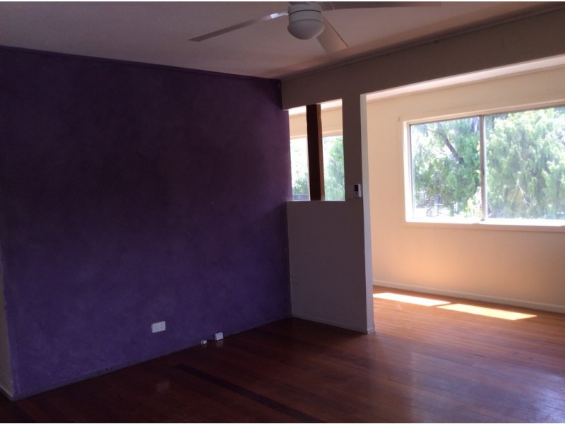 35 Myra Street, Kingston QLD 4114