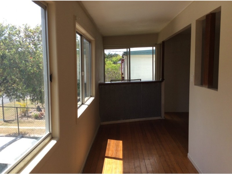 35 Myra Street, Kingston QLD 4114