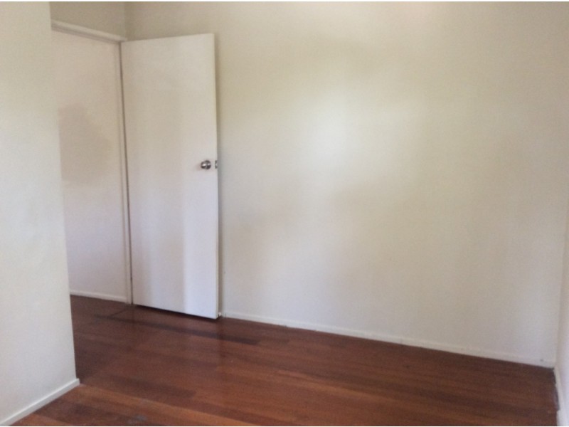 35 Myra Street, Kingston QLD 4114