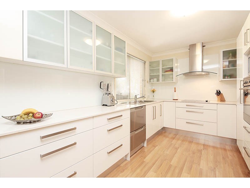 14 Woodrow Place, Marsden QLD 4132