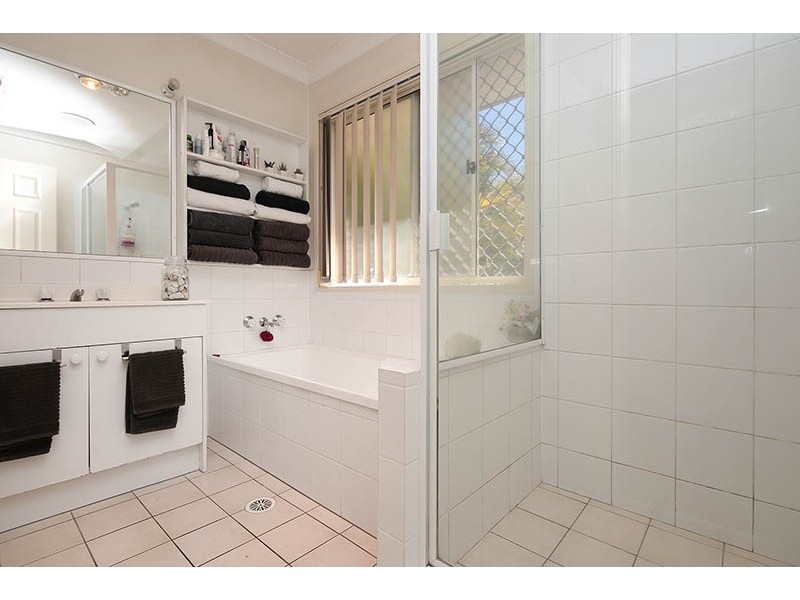 14 Woodrow Place, Marsden QLD 4132