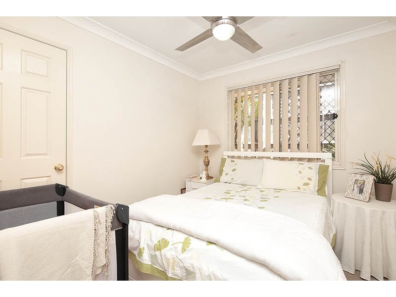 14 Woodrow Place, Marsden QLD 4132