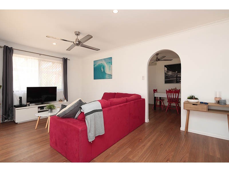 2 BURSARIA, Crestmead QLD 4132