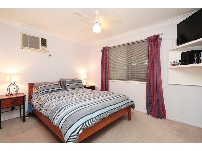 1 GRIX, Crestmead QLD 4132