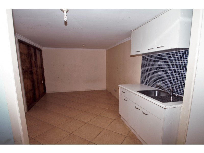 109 Waratah Drv, Crestmead QLD 4132