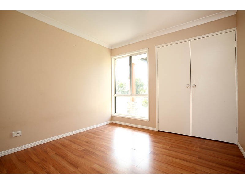 8 Cania Court, Marsden QLD 4132