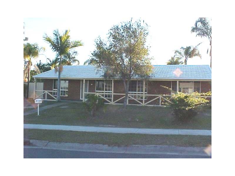 8 SERRISA STREET, Crestmead QLD 4132