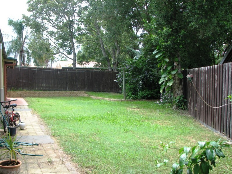 102 LYNDALE ST, Daisy Hill QLD 4127