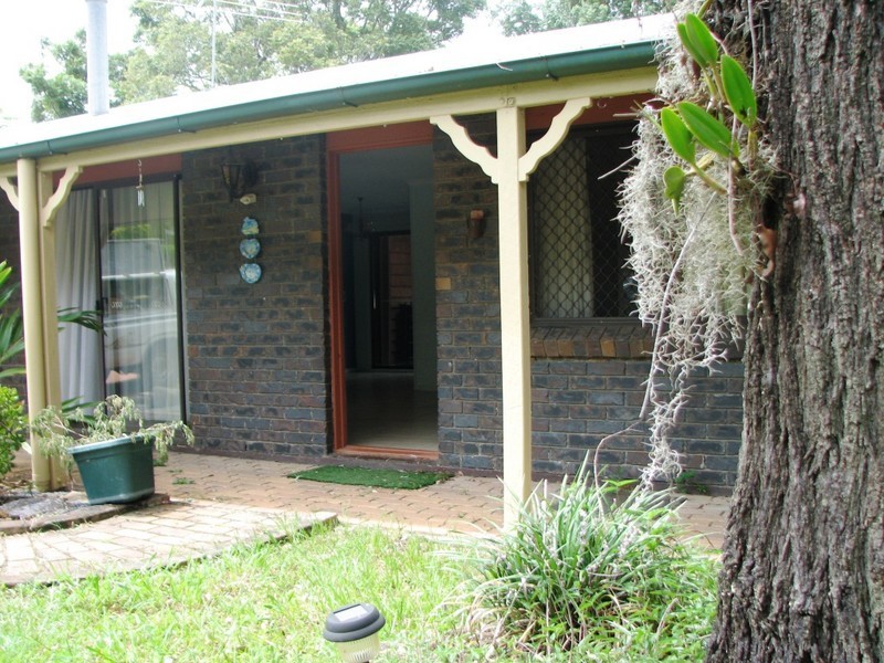 102 LYNDALE ST, Daisy Hill QLD 4127