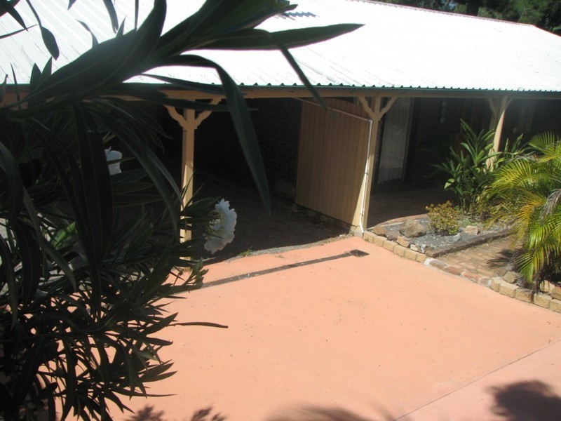 102 LYNDALE ST, Daisy Hill QLD 4127