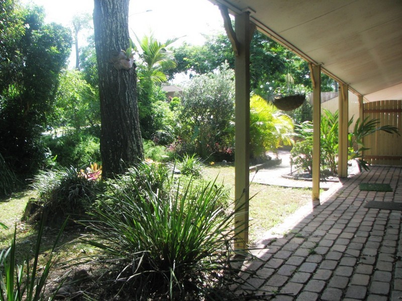 102 LYNDALE ST, Daisy Hill QLD 4127