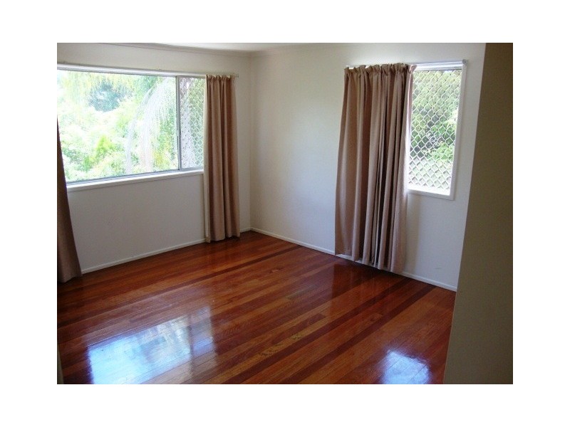 1 BASS ST, Woodridge QLD 4114