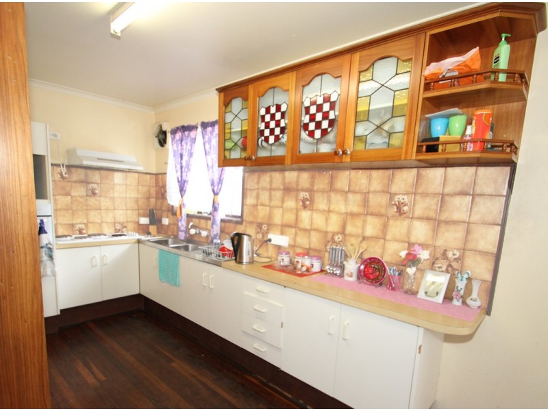 8 Bellatrix Drive, Kingston QLD 4114