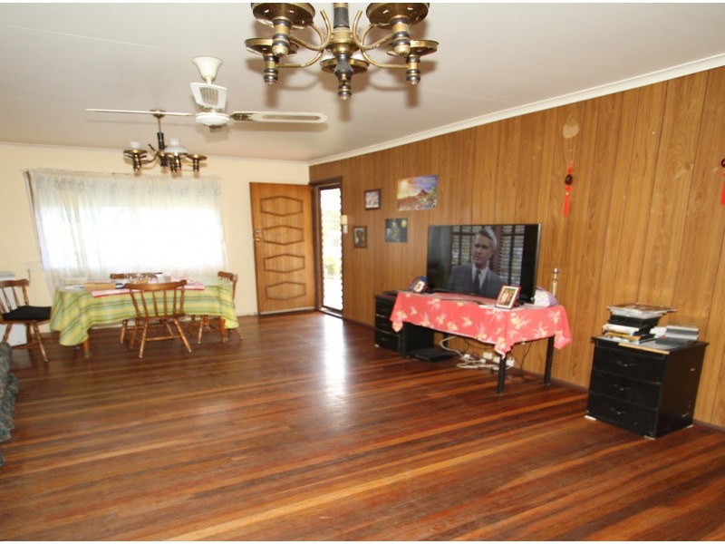 8 Bellatrix Drive, Kingston QLD 4114