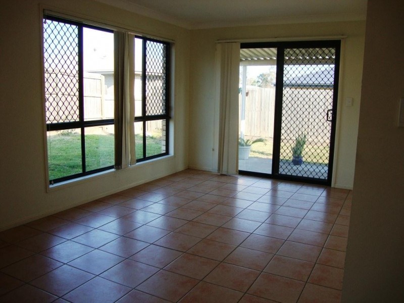 144 Haig Rd, Loganlea QLD 4131