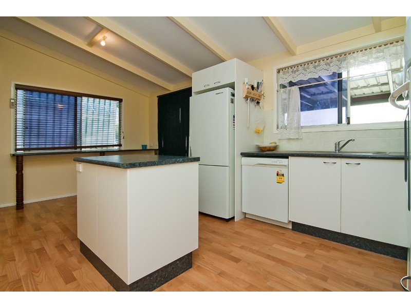 11 Leanne Street, Marsden QLD 4132