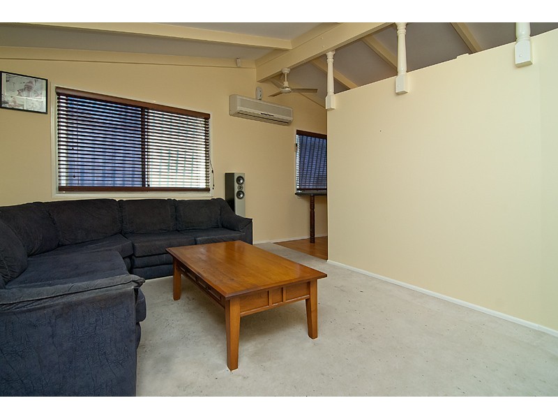 11 Leanne Street, Marsden QLD 4132