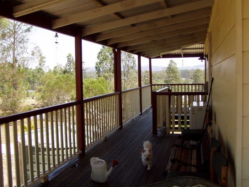 518 Beckmanns Road, Glenwood QLD 4570