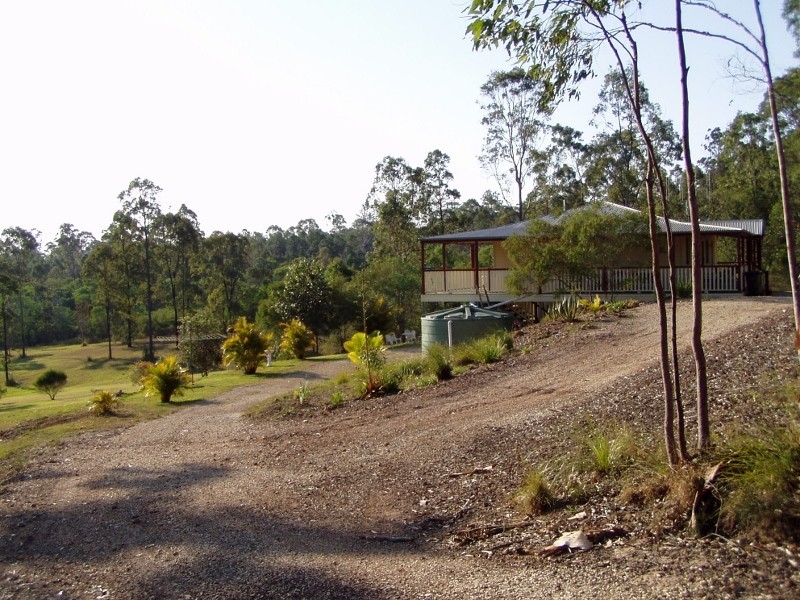 518 Beckmanns Road, Glenwood QLD 4570