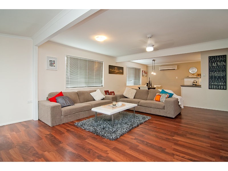 25 Maple Street, Marsden QLD 4132
