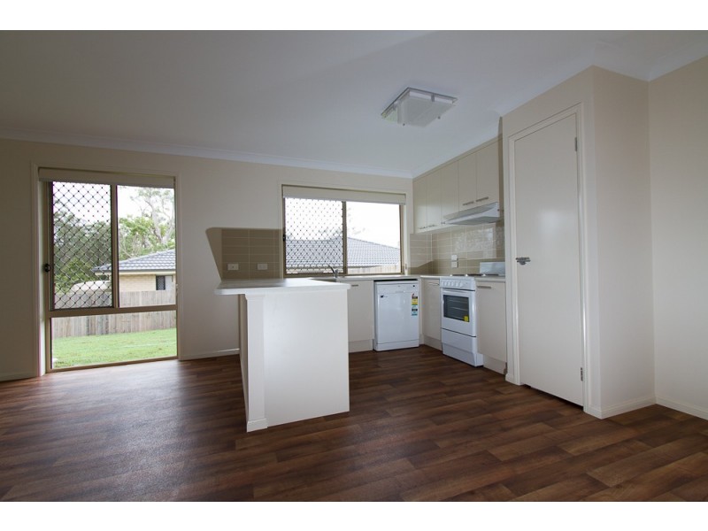 5 Brendan Thorne Place, Marsden QLD 4132