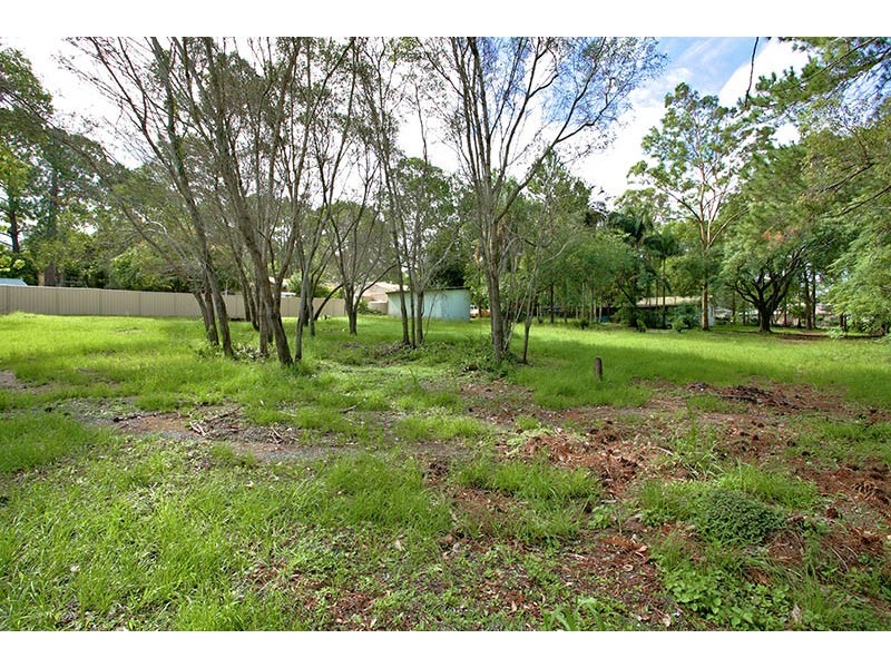 15 Spruce Street, Loganlea QLD 4131