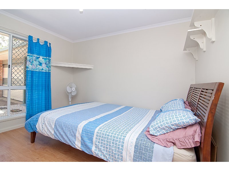 211 Chambers Flat Rd, Crestmead QLD 4132