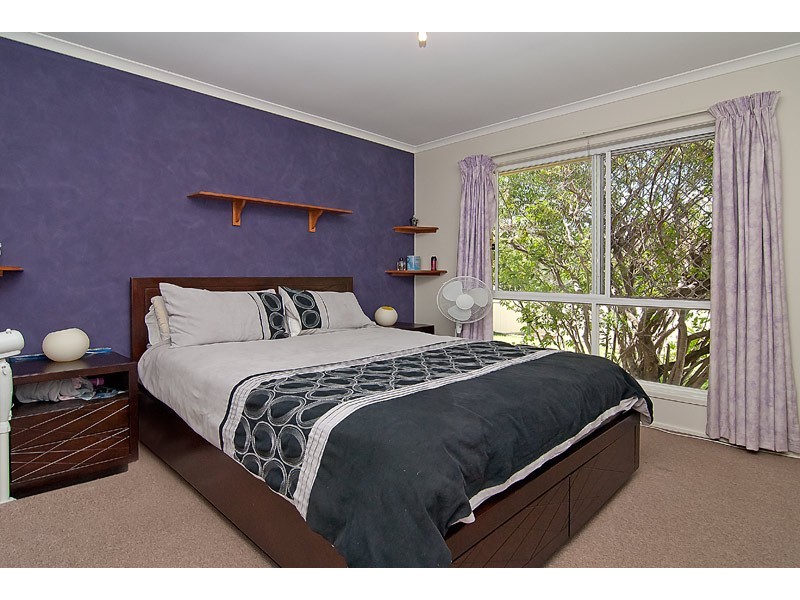 211 Chambers Flat Rd, Crestmead QLD 4132