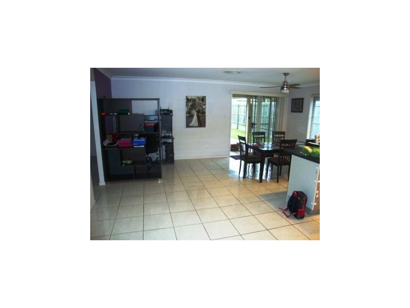 11 Shamrock Street, Crestmead QLD 4132