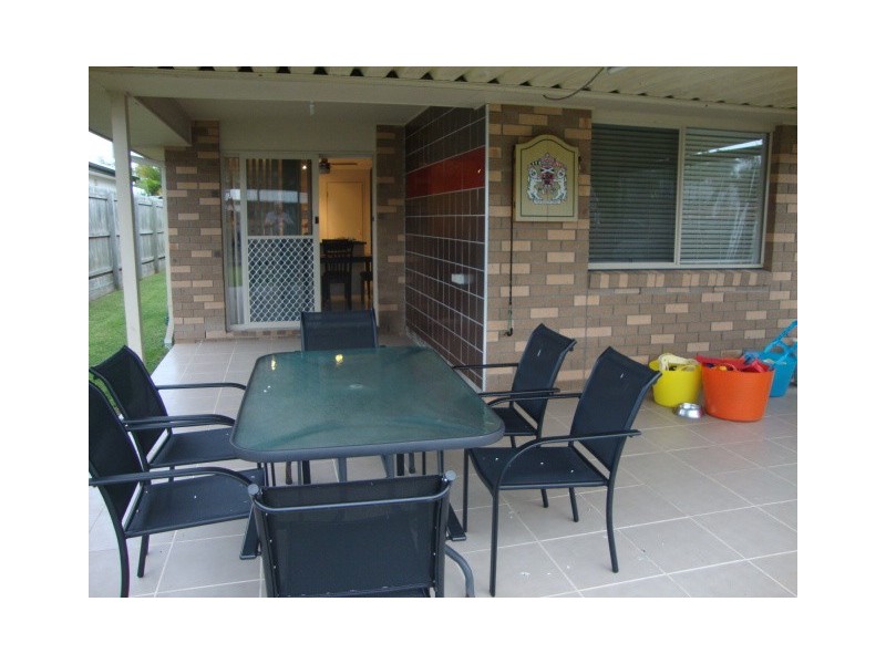 11 Shamrock Street, Crestmead QLD 4132