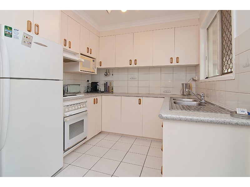 16 Edith Street, Kingston QLD 4114