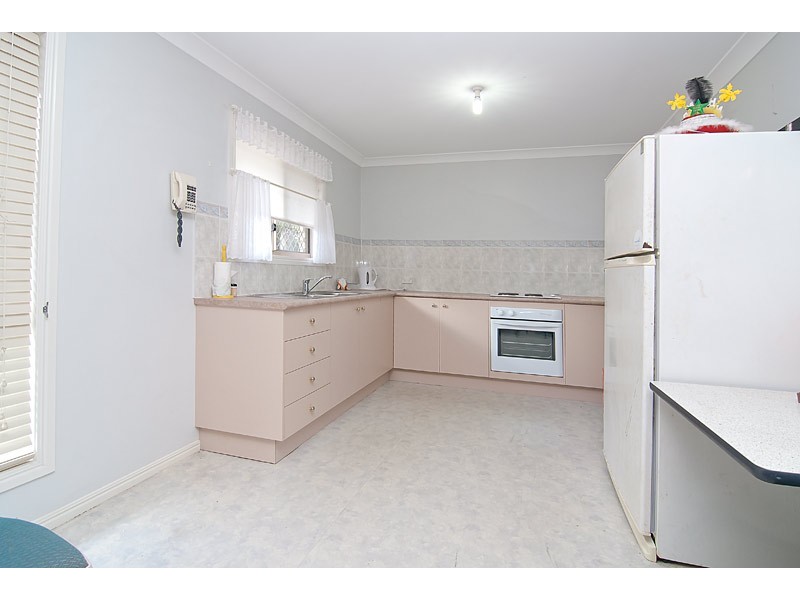 16 Edith Street, Kingston QLD 4114