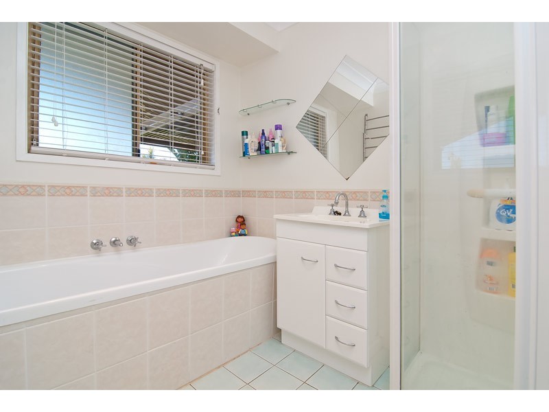16 Lycoris Street, Crestmead QLD 4132