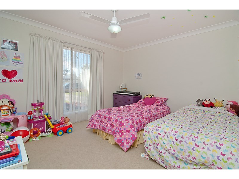 16 Lycoris Street, Crestmead QLD 4132