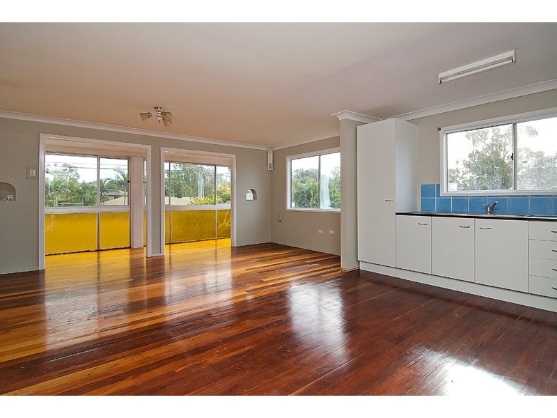 43 CYPRESS DRIVE, Marsden QLD 4132