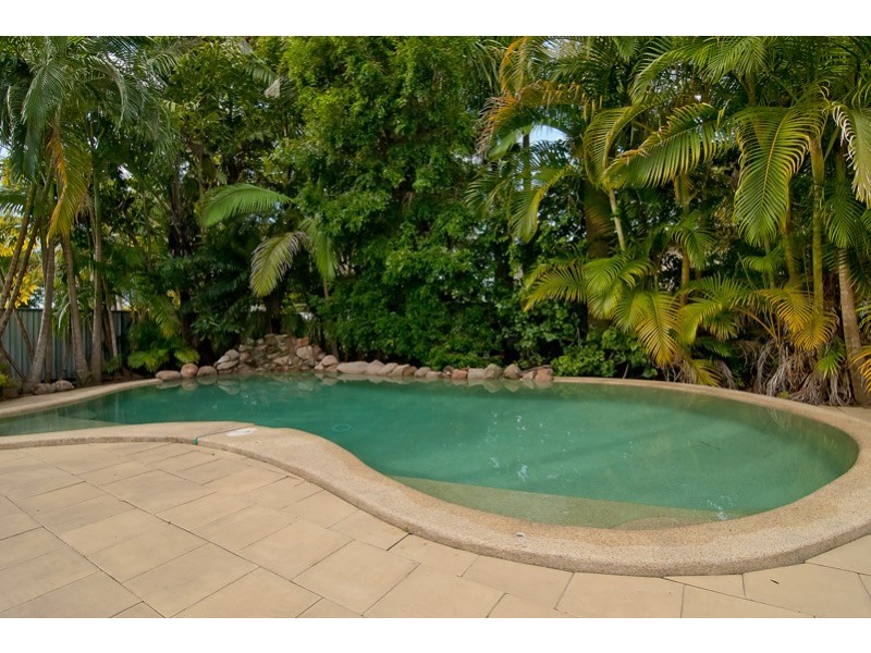 8 Heidi Street, Marsden QLD 4132