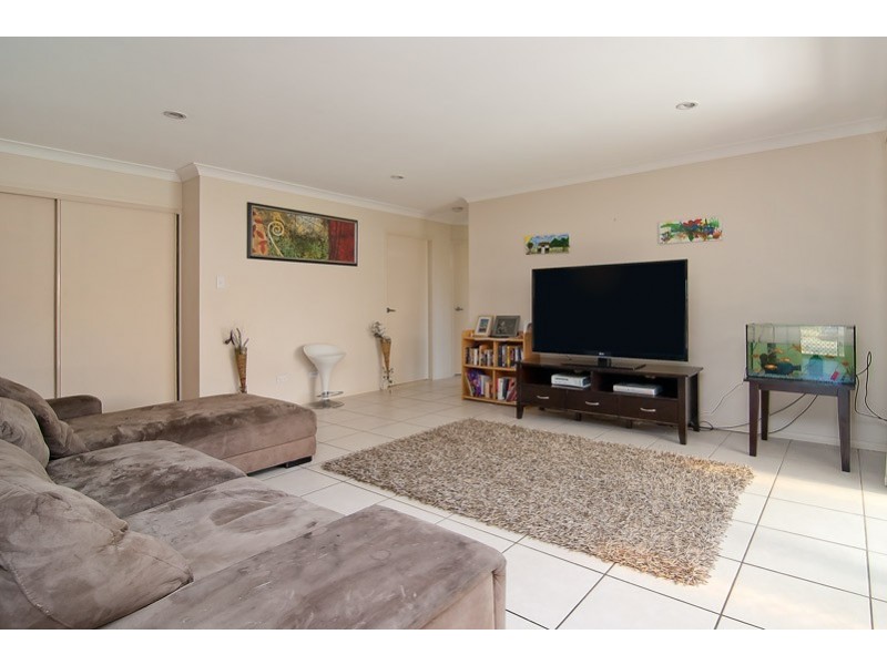 1 Crescendo Place, Crestmead QLD 4132