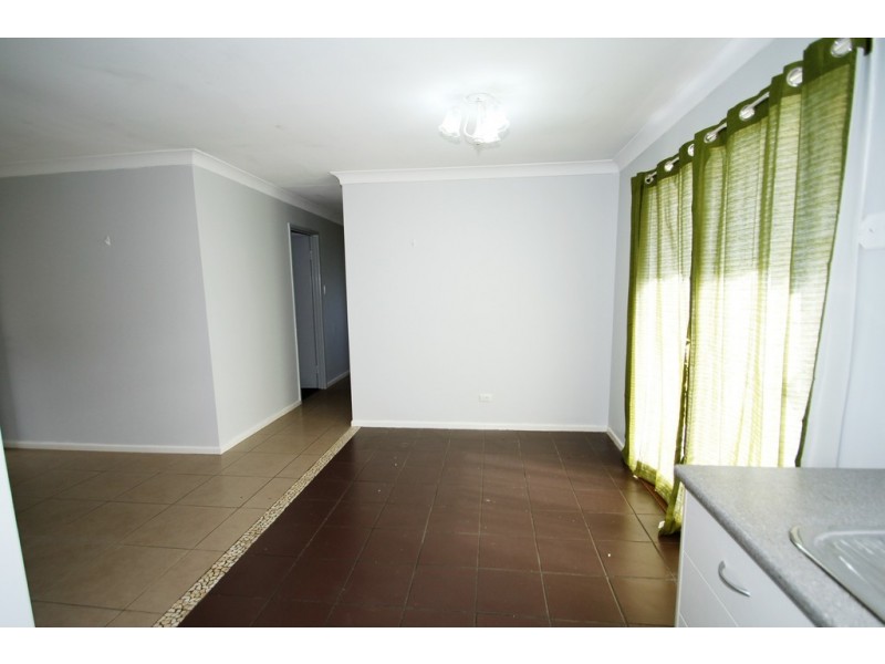19 LOVE ST, Crestmead QLD 4132