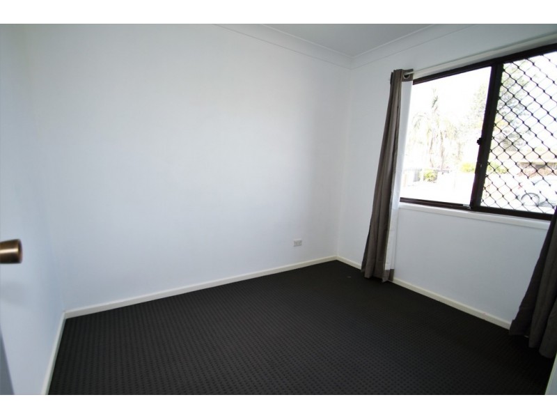 19 LOVE ST, Crestmead QLD 4132