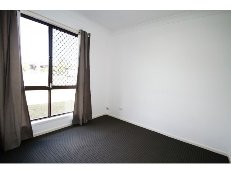 19 LOVE ST, Crestmead QLD 4132