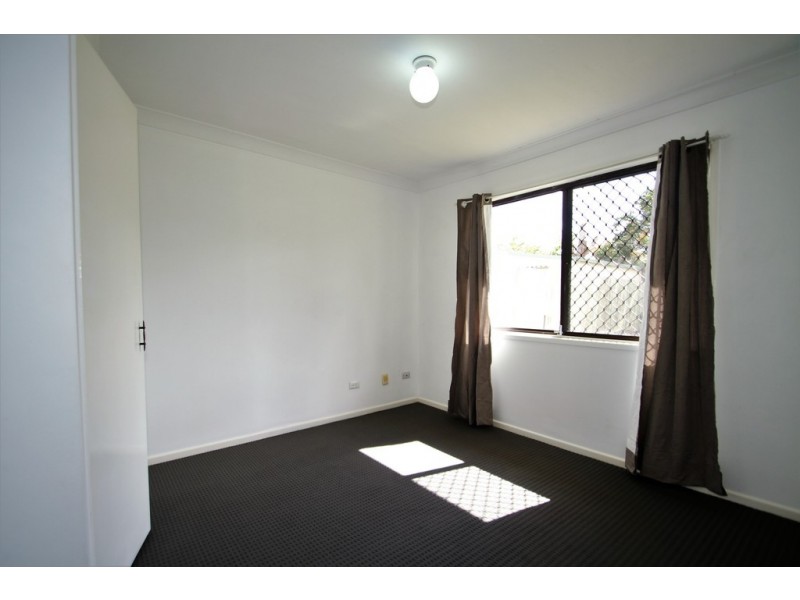 19 LOVE ST, Crestmead QLD 4132