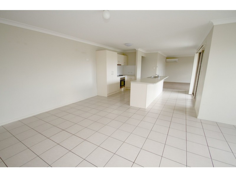 7 SERENITY CT, Crestmead QLD 4132