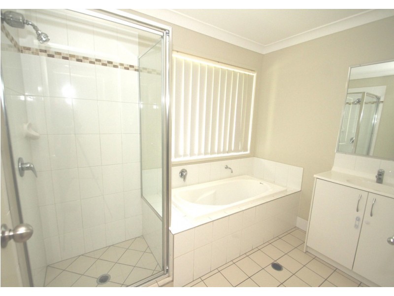 7 SERENITY CT, Crestmead QLD 4132