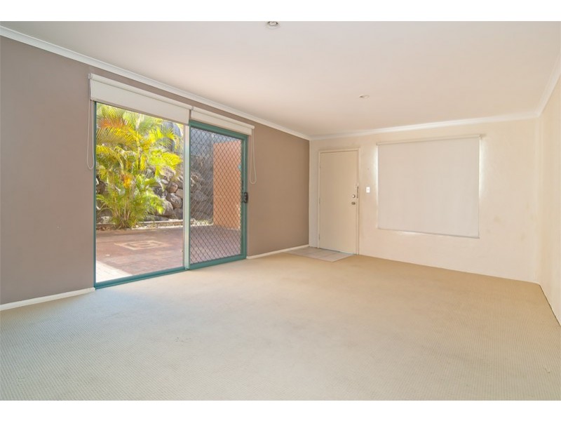8/61 Harburg Drive, Beenleigh QLD 4207