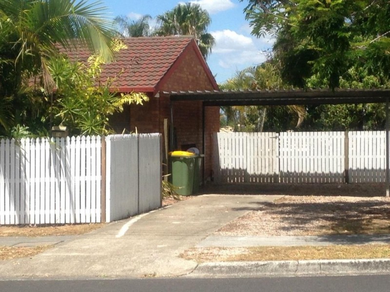 74 Augusta St, Crestmead QLD 4132